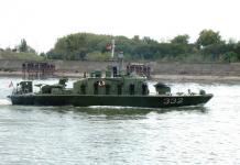 Uso de combate de las flotillas militares fluviales de la Armada rusa en acciones defensivas y ofensivas de las fuerzas terrestres
