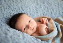 Bebeklerde emzirirken gaz: Yeni doğan bebekler neden sıklıkla osurur ve ne yapmalı?